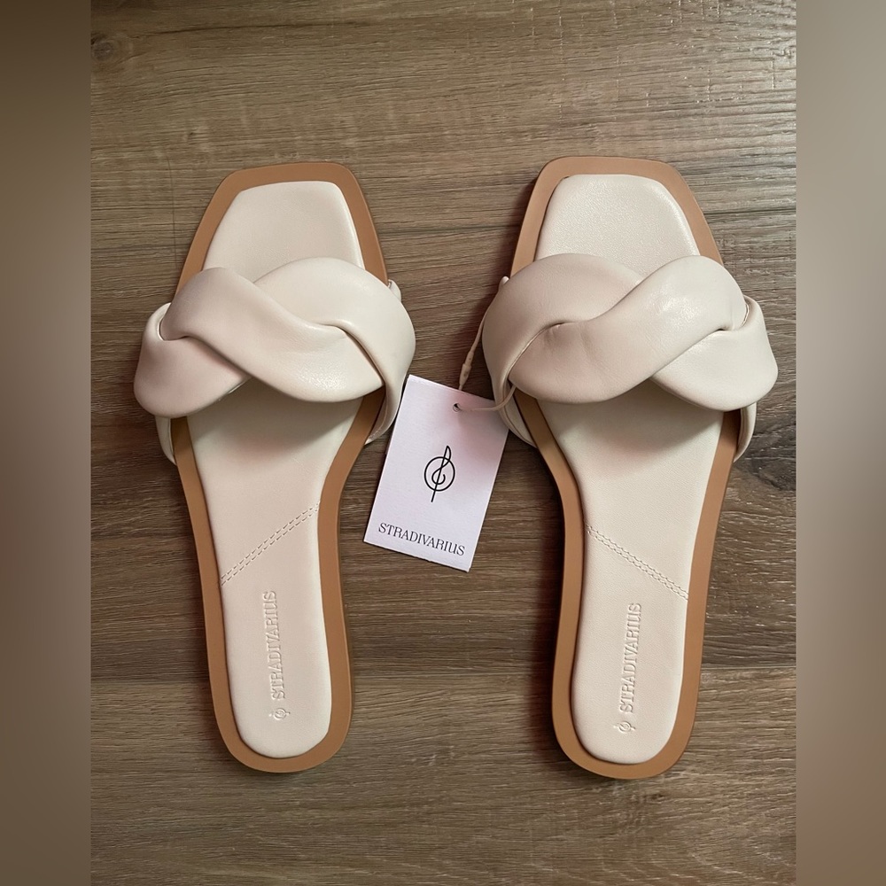 Stradivarius Wide Fit twist strap sandals in beige